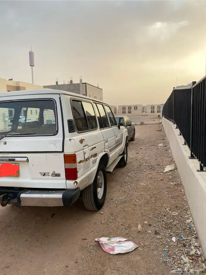 جيب صالون مديل 1989 1