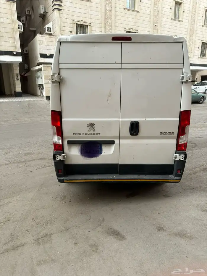 باص بيجو سقف عالي بضائع 4