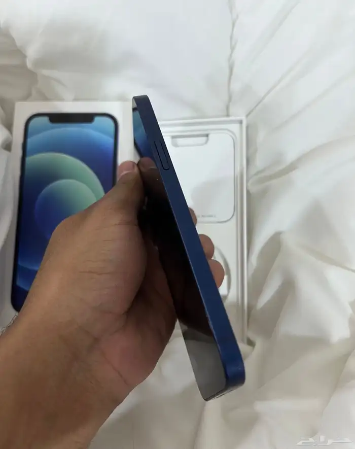 ايفون 12 ازرق نظيف 5