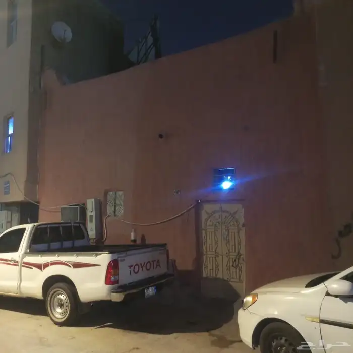 للبيع بيت شعبي وسط الرياض سكيرينة 0