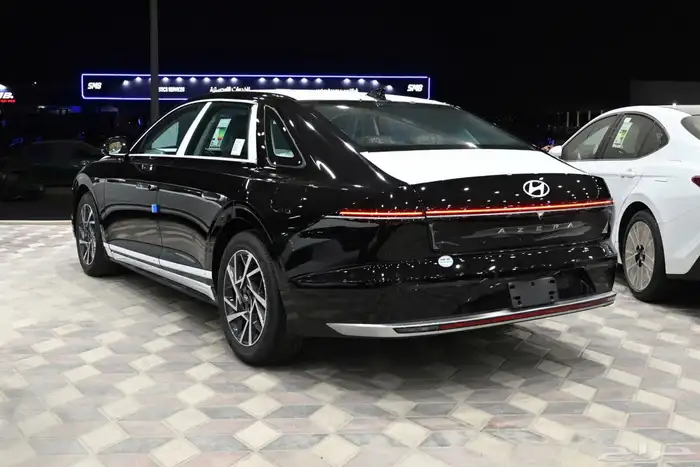 ازيرا بريميوم 2025 اسود 3