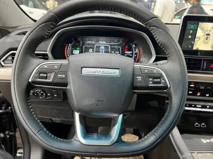 جيتور X70 لاكجري 2025 4