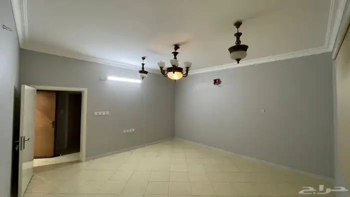 شقة للإيجار في حي الملك فيصل 4