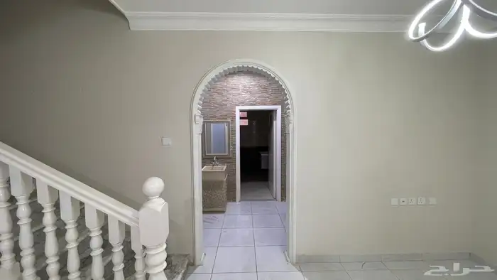 شقة للإيجار في حي الملك فيصل 10