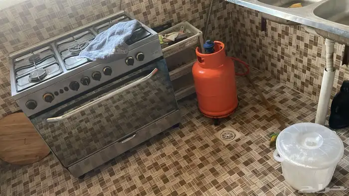 اثاث بيت شبة جديد استخدام قليل جدا 20