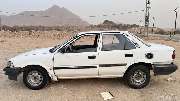 تويوتا كورولا موديل 1991 3