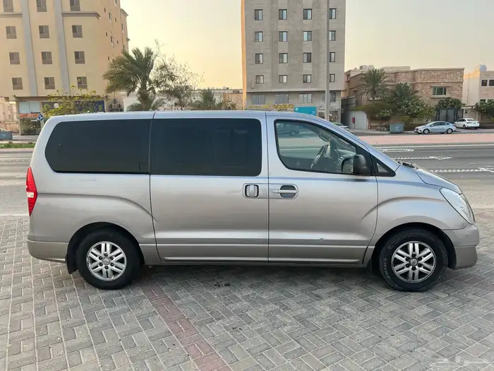 للبيع هونداي اتش1 2018 7