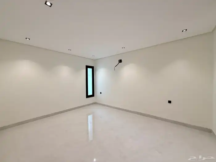 للبيع شقق علويه بابها ح الاطلاله طريق السوده تبدء من450الف 6