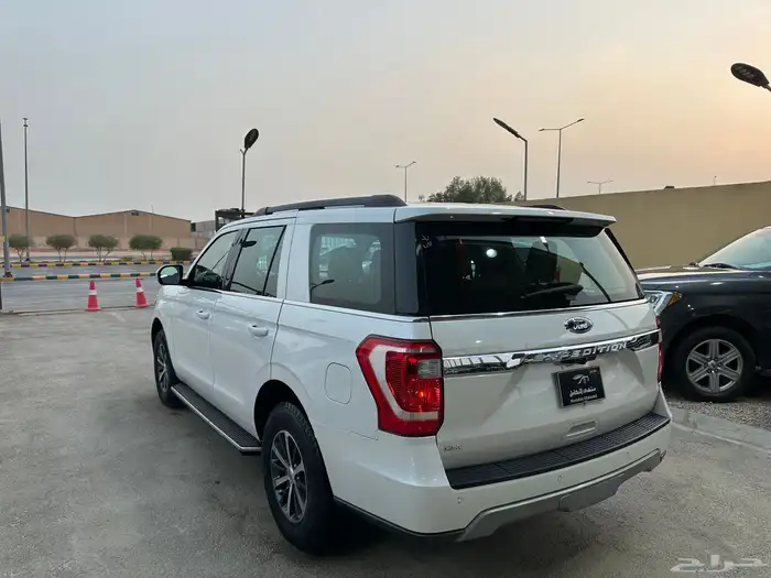 فورد اكسبديشن 2019 xlt تبارك الله نضيف جدا 4