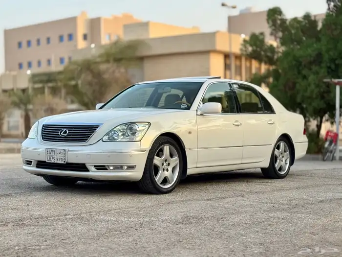 للبيع لكزس ((LS430)) 2006 ((نظيفة جدا )) 2