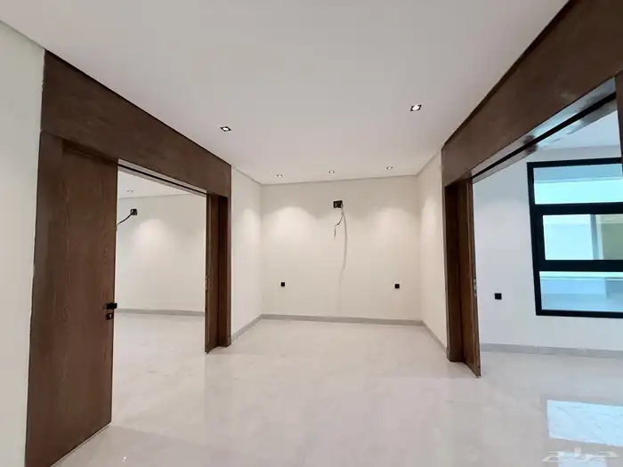 للبيع شقق علويه بابها ح الاطلاله طريق السوده تبدء من450الف 7