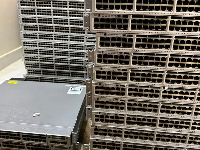 سويتشات cisco 3850 0