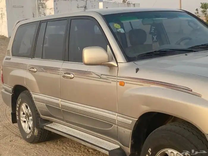 لاندكروزر موديل 2004 أربعة سلندر كل شيء شرط الموقع غميقة 3