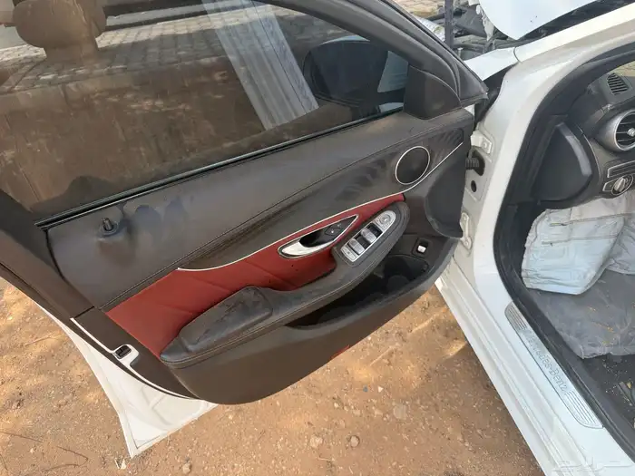 للبيع مرسيدس c200 2016 خليجي مصدوم 6