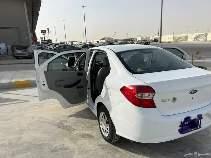 فورد فيجو 2018 8