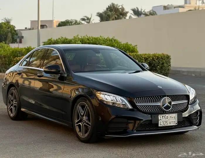 مرسيدس 2019 C200 وارد الجفالي - نظيف جدا 2