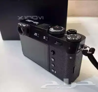 Fujifilm X100VI   شبه جديدة   للبيع 8