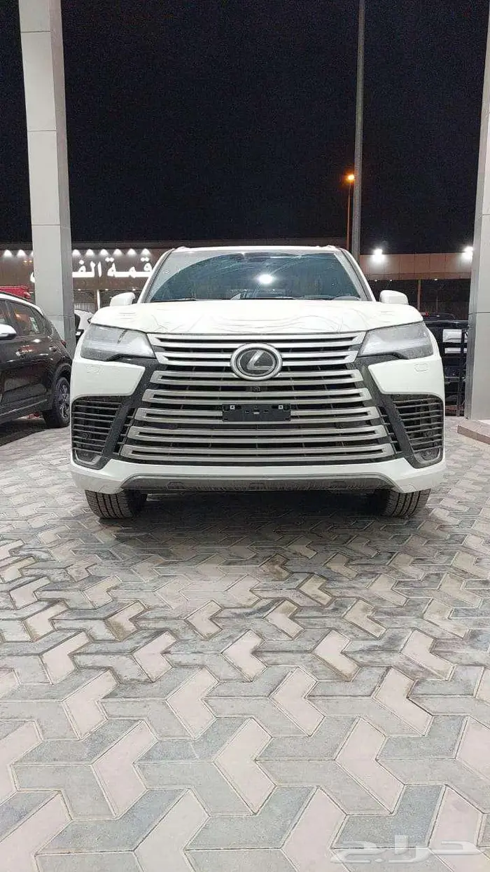 لكزس BB ابيض داخلي احمر 2024 خليجي 1