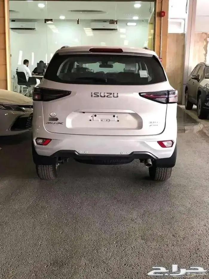 ايسوزو MUX فل كامل دبل ديزل سعودي 2024بقسط 1850 لدى الحسن 2