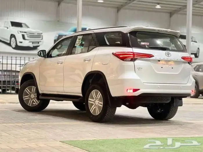 تويوتا فورشنر GX 2 ديزل 2400 دبل 2025 4