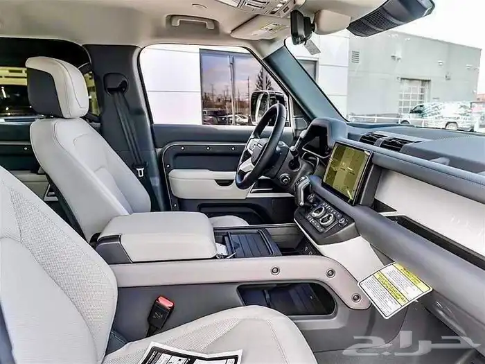 للبيع ديفندر موديل 2024 - V8 اصفار بسعر 6 سلندر وارد كندا 9