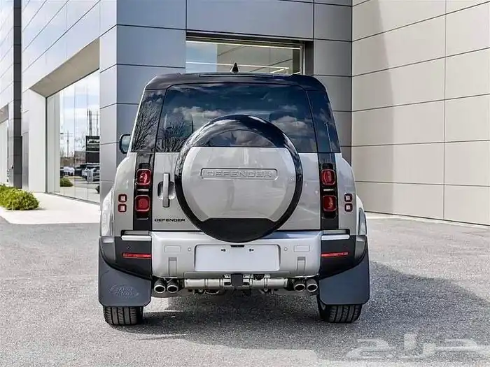 للبيع ديفندر موديل 2024 - V8 اصفار بسعر 6 سلندر وارد كندا 1