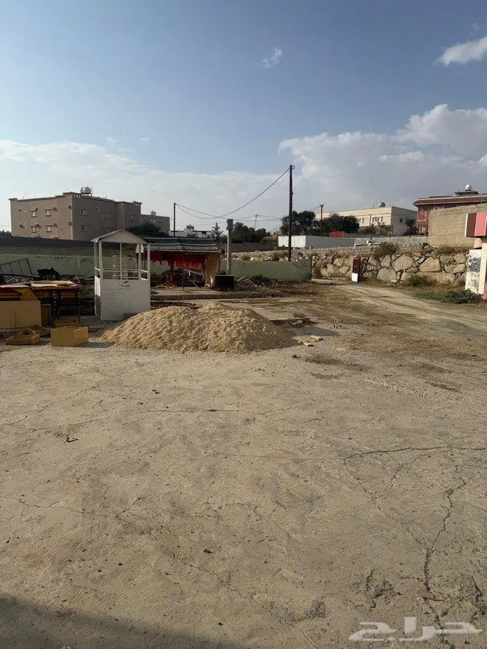 أرض سكنية للإيجار في النماص حي الشروق 1