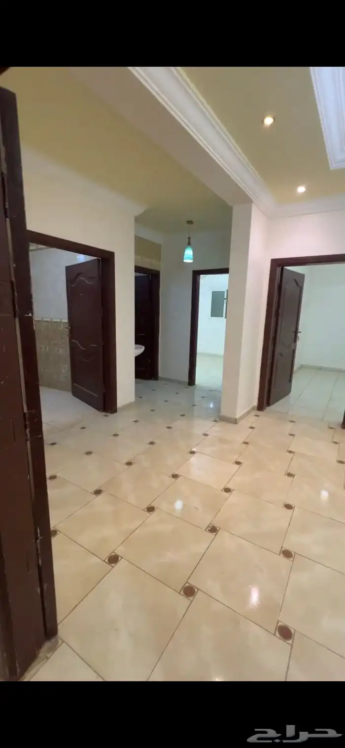 للإيجار بالكامل (معرض.عمارة) كمستوصف عيادات او سكن شركات 4