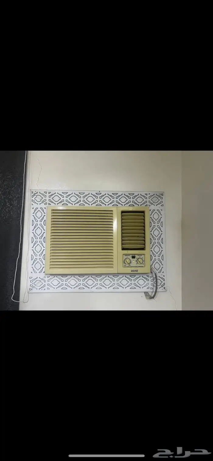 إيطار مكيف شباك على حسب طلب العميل وموجود نقش على الخشب 0