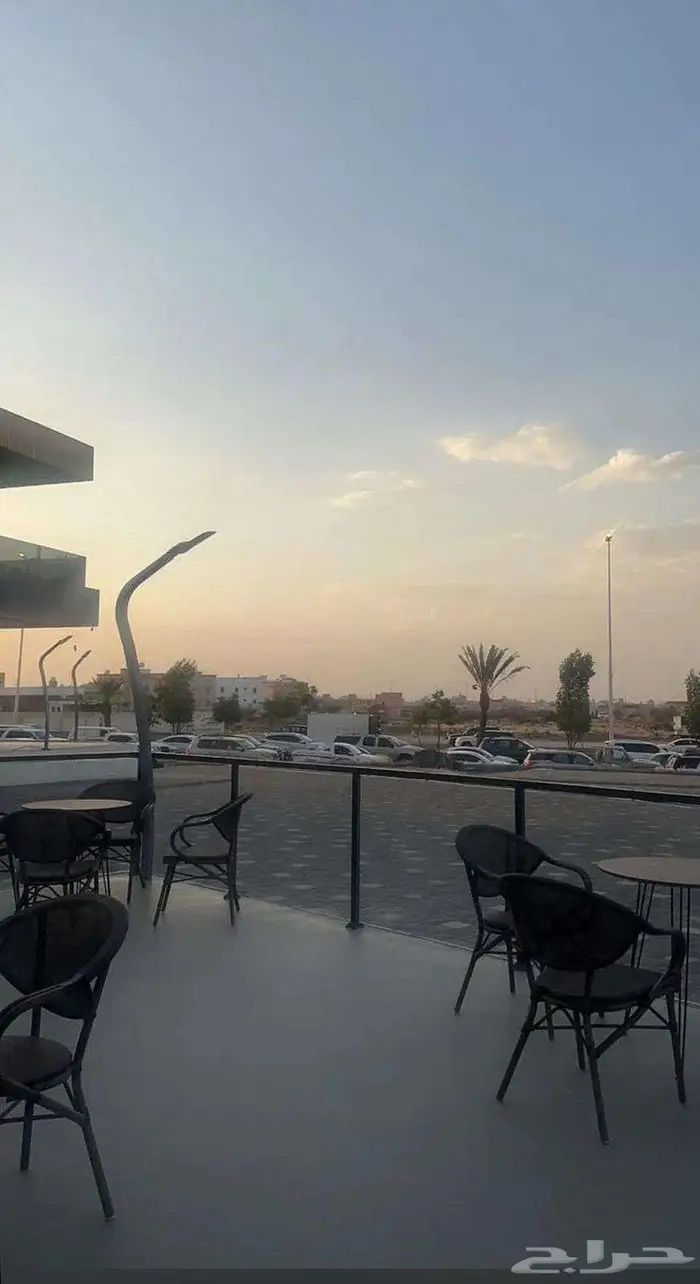 لمحبي الاستثمار بعالم القهوة مقهى للتقبيل في خميس مشيط 3