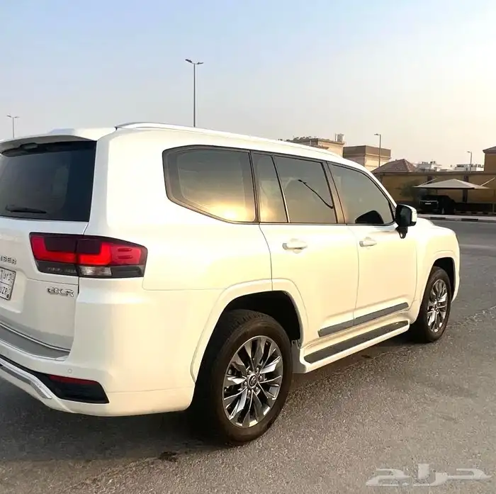 لاندكروزر 2024 رقم 4 وكاله ممشى 27000 4