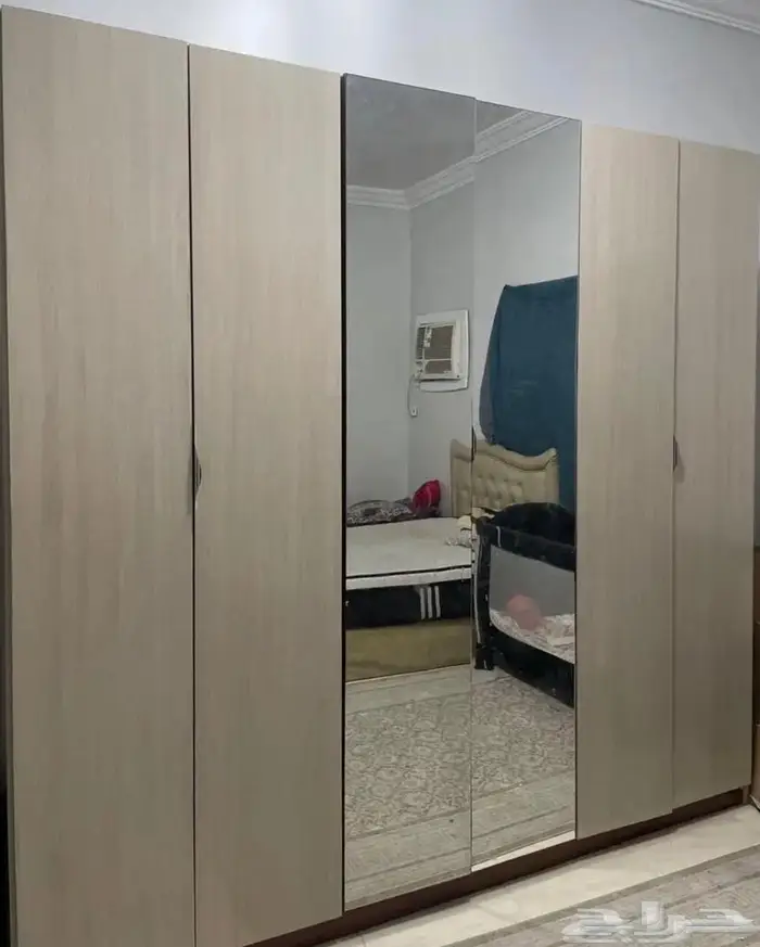 دولاب ملابس 1
