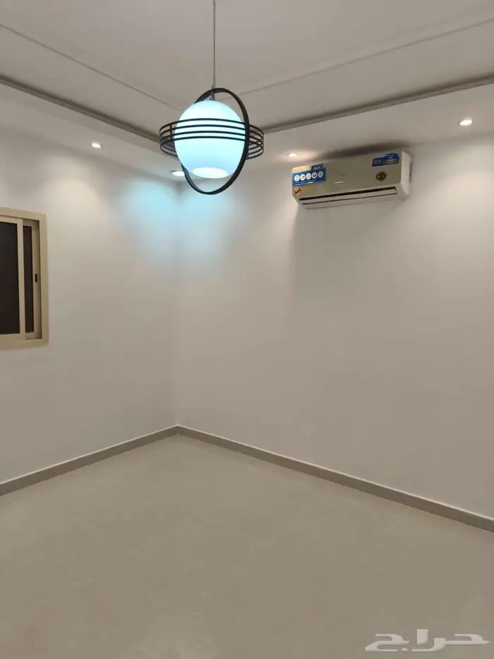 فيلا حي طويق درج صاله كبيره 9