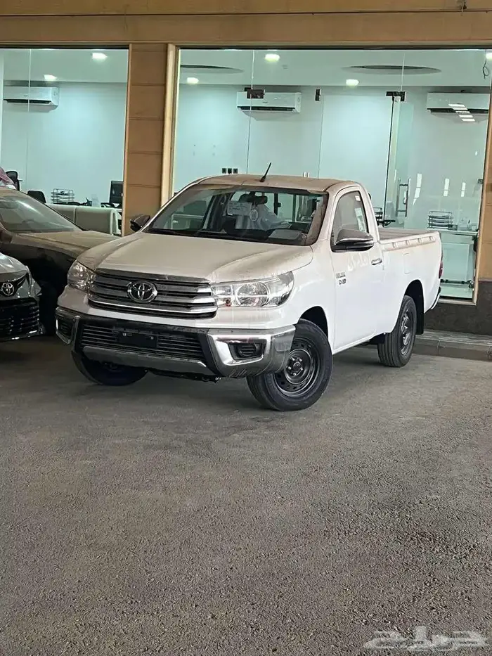 تويوتا هايلوكس غمارة ديزل 2.4 موديل 2025 متوفر لدى الحسن 0