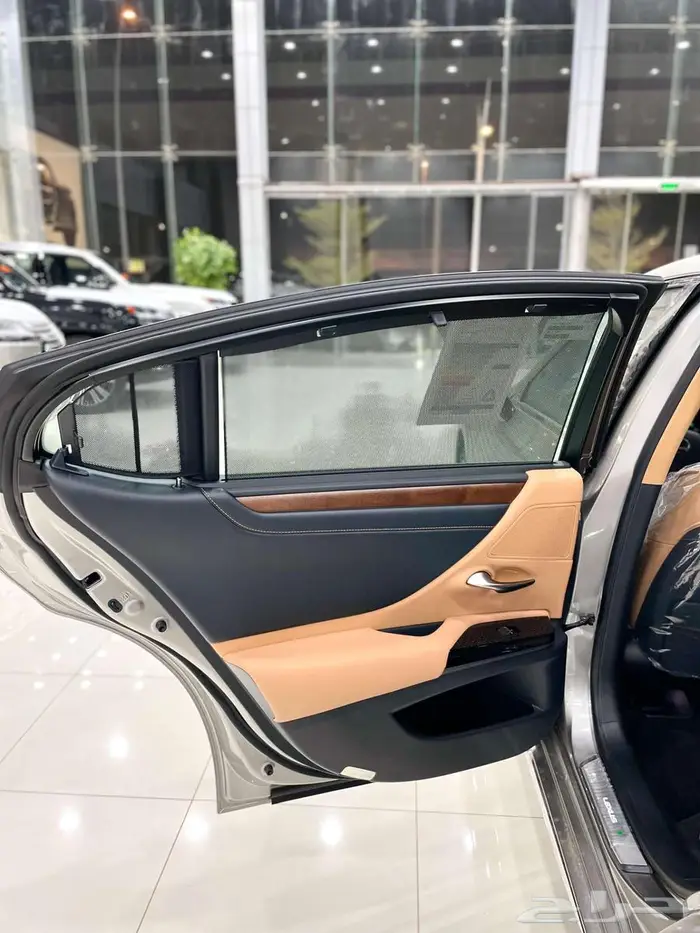 لكزس ES 350 CC نص فل بنزين سعودي 2025 اقل سعر كاش وبنوك 15