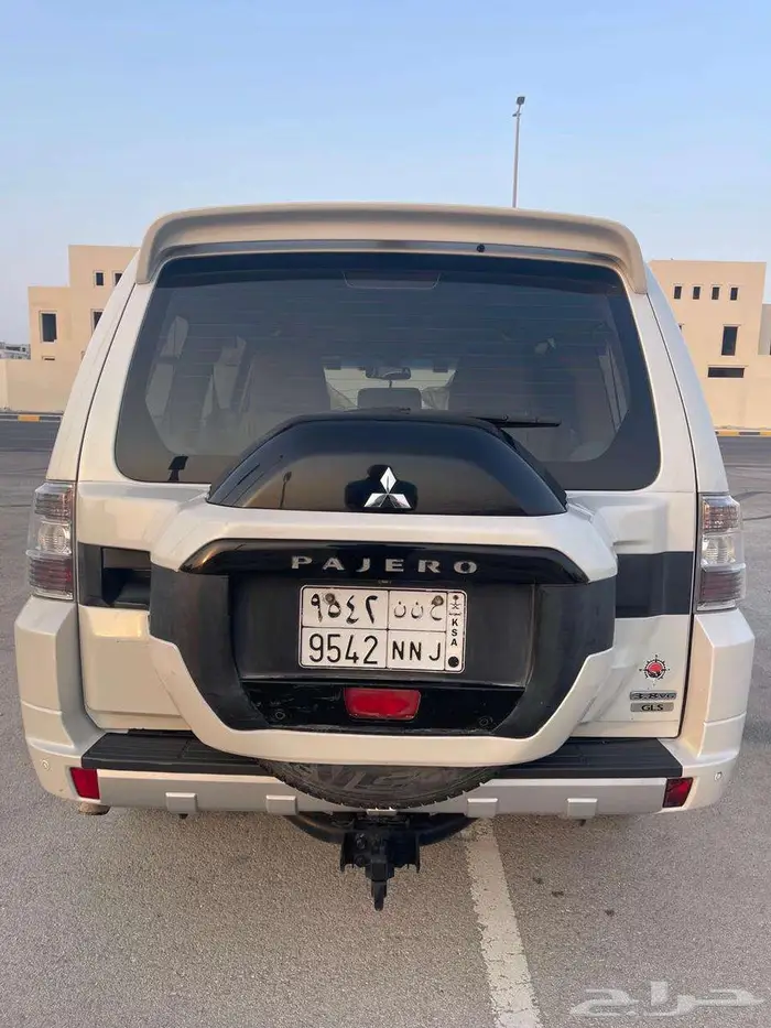 2016 3.8 Pajero Silver Package full 6