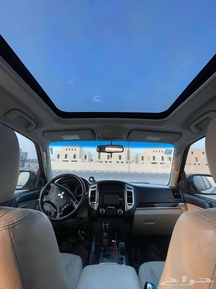 2016 3.8 Pajero Silver Package full 12