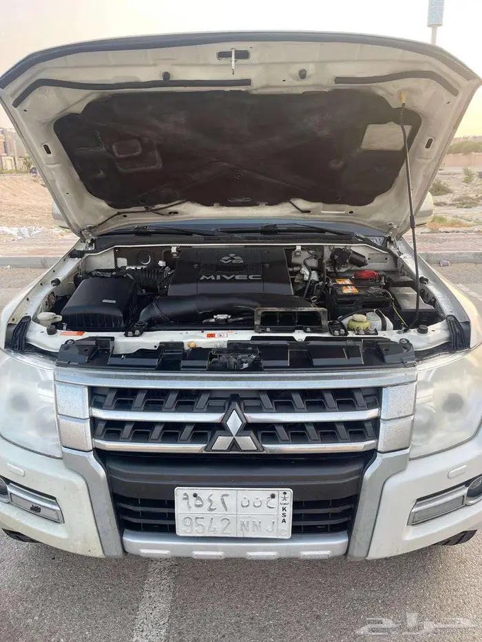2016 3.8 Pajero Silver Package full 19