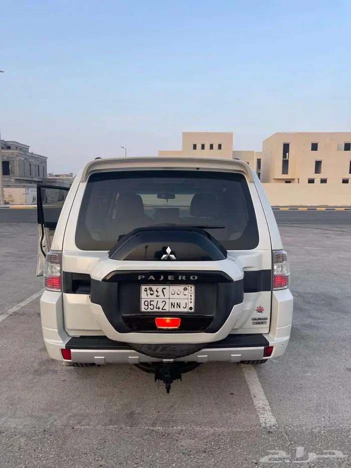 2016 3.8 Pajero Silver Package full 8