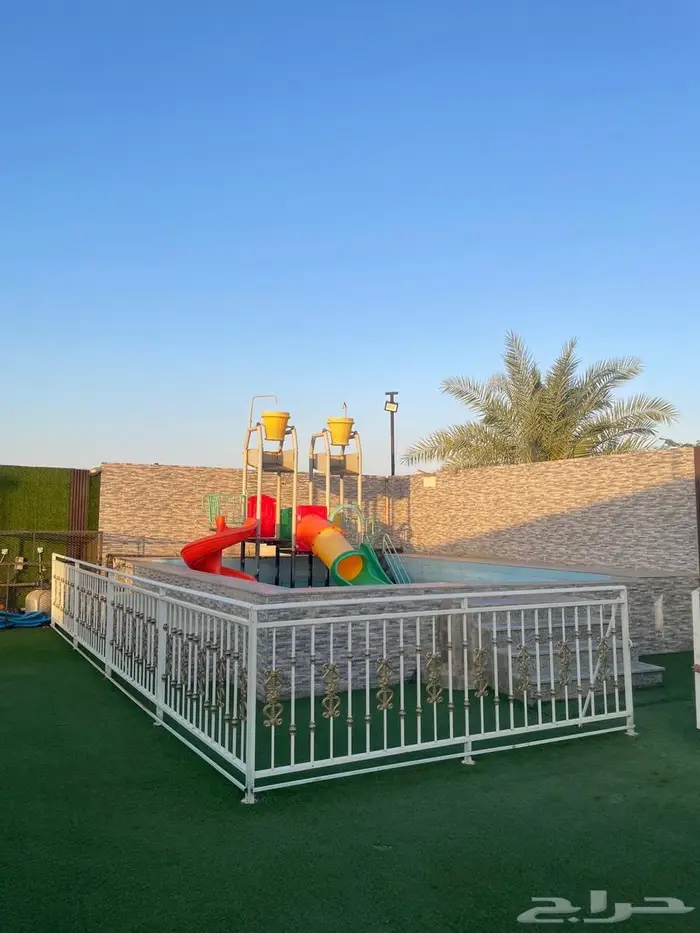 استراحه وشاليهات ب العاب مائية 0