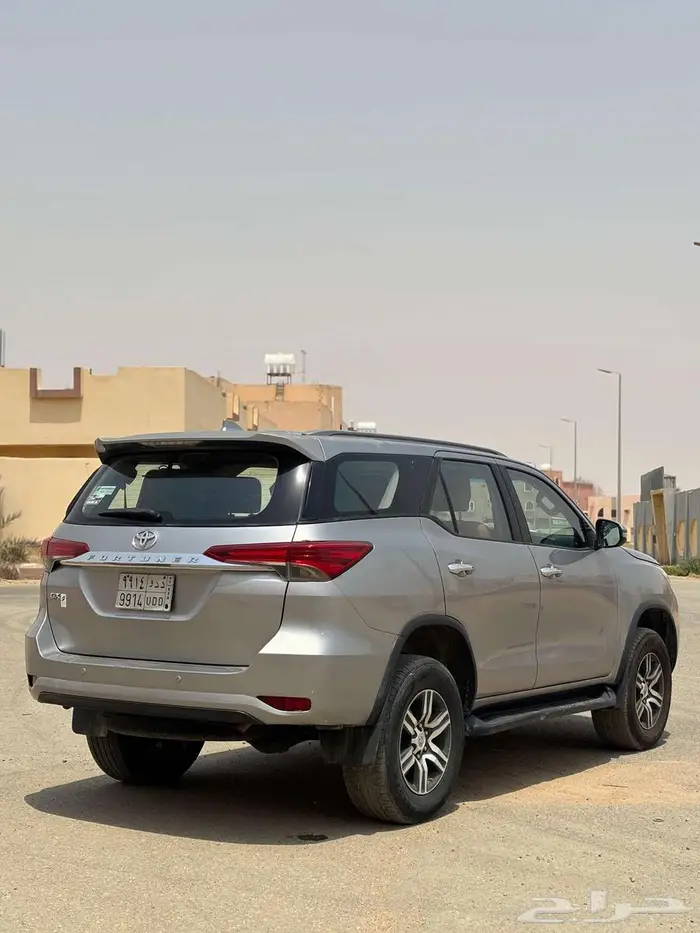 Toyota Fortuner 2018  4x4   4 cylinder 5