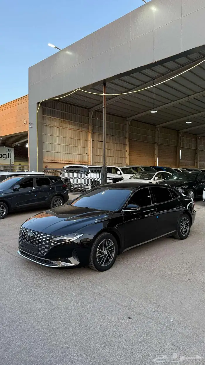 هونداي ازيرا 2022 بنزين عداد 122000 2