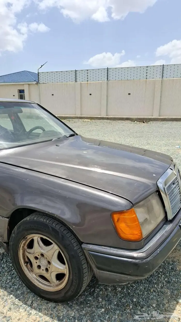 مرسيدس بنز E230 1991 11