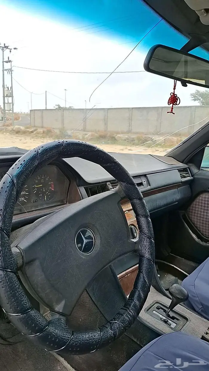 مرسيدس بنز E230 1991 8