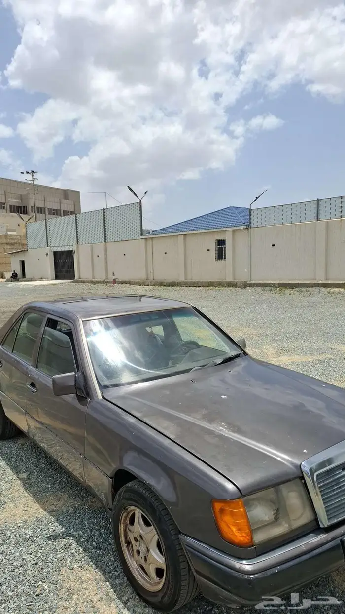 مرسيدس بنز E230 1991 3