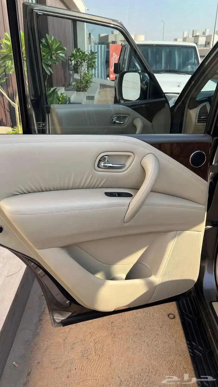 إنفنتي QX80 2015 26