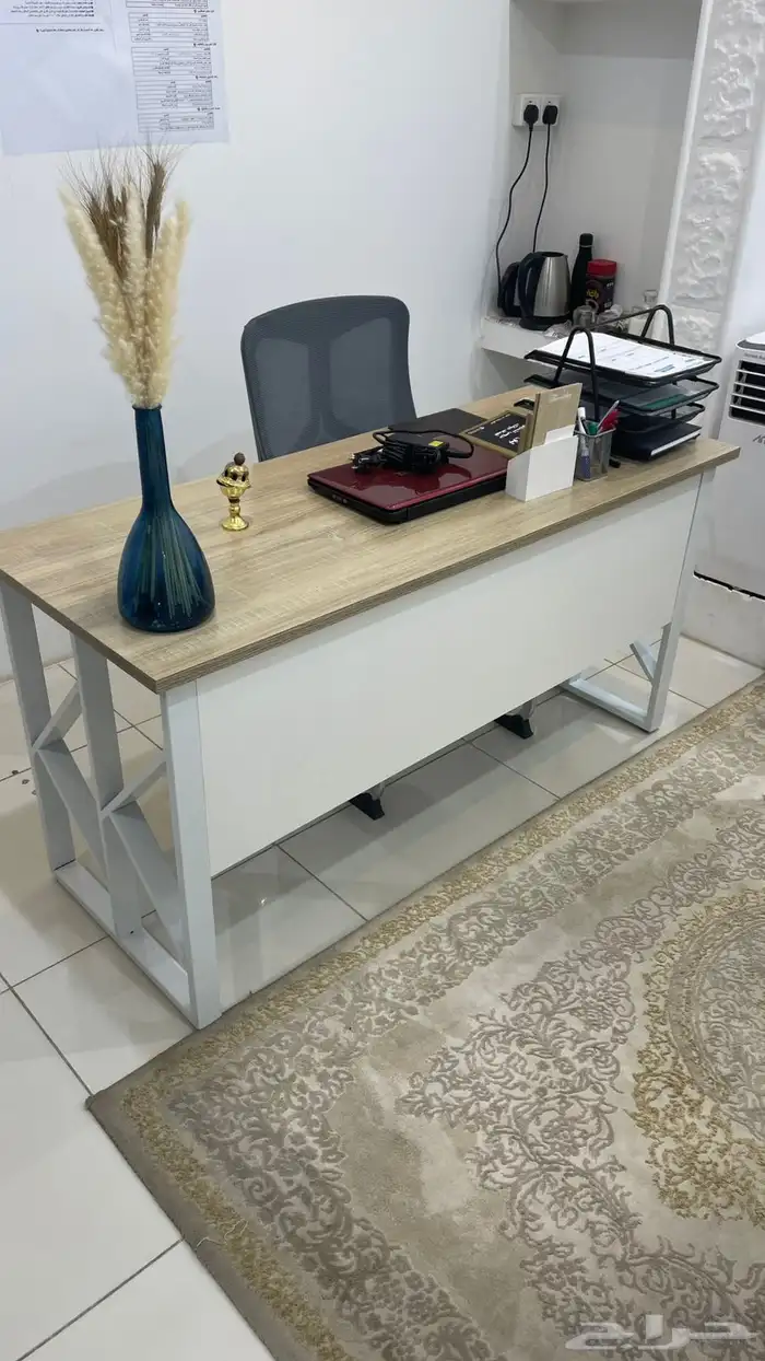 مكتب قطعتين نظيف بدون عيوب 1