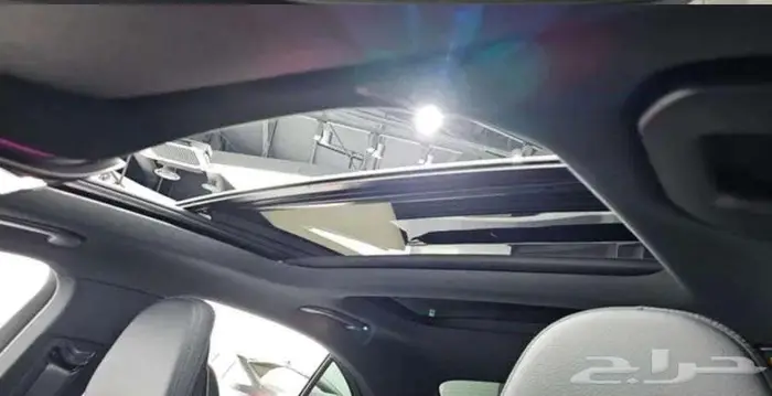 Mercedes C200 - C300 2025 12