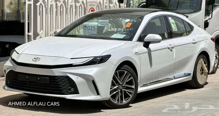 تويوتا كامري LE 2025 هايبرد بالنقد والتقسيط 3