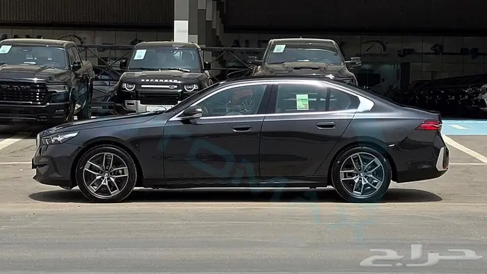 بي ام دبليو 520i 2025 خليجي اصفار مع ضمان الوكيل 29